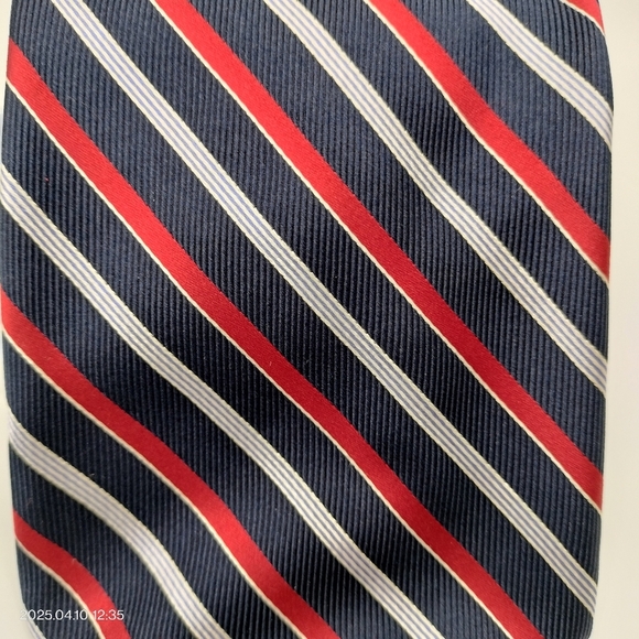 Daniel Cremieux Striped Men's Tie  Red, Blue, White Silk Handmade Preppy Classic - Picture 10 of 12
